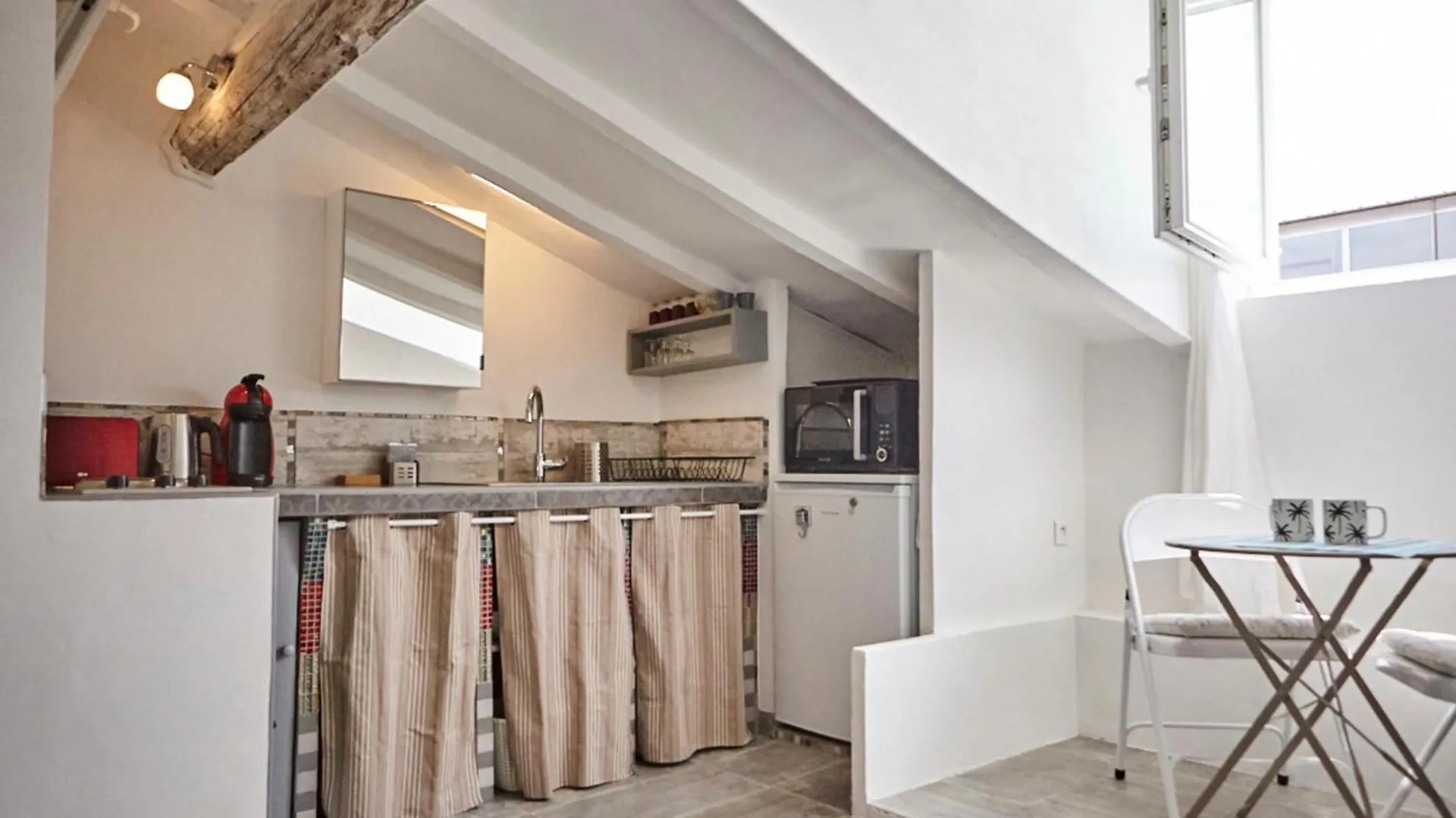 Apartment Studio Cote Blanche - Welkeys Nice France